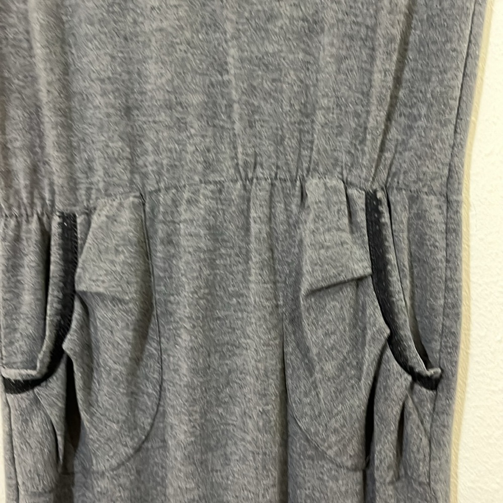 Olinka sleeveless dark gray dress. Size Small. - Picture 5 of 8